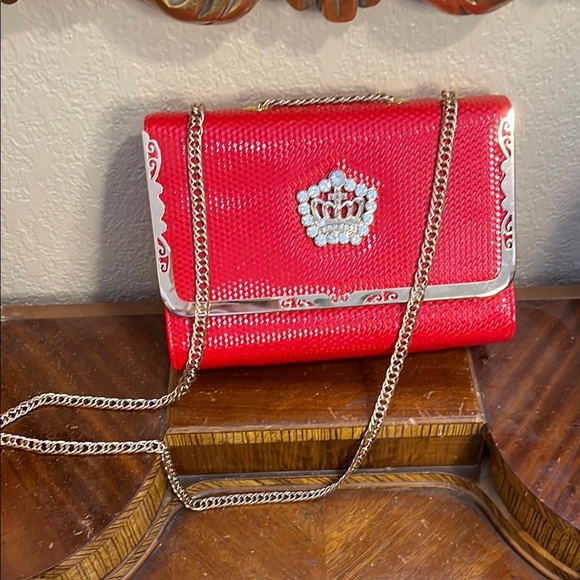 Handbags - 🔥Red and Gold/Silver Clutch with Chain Strap and Queen Crown Emblem BNWOT